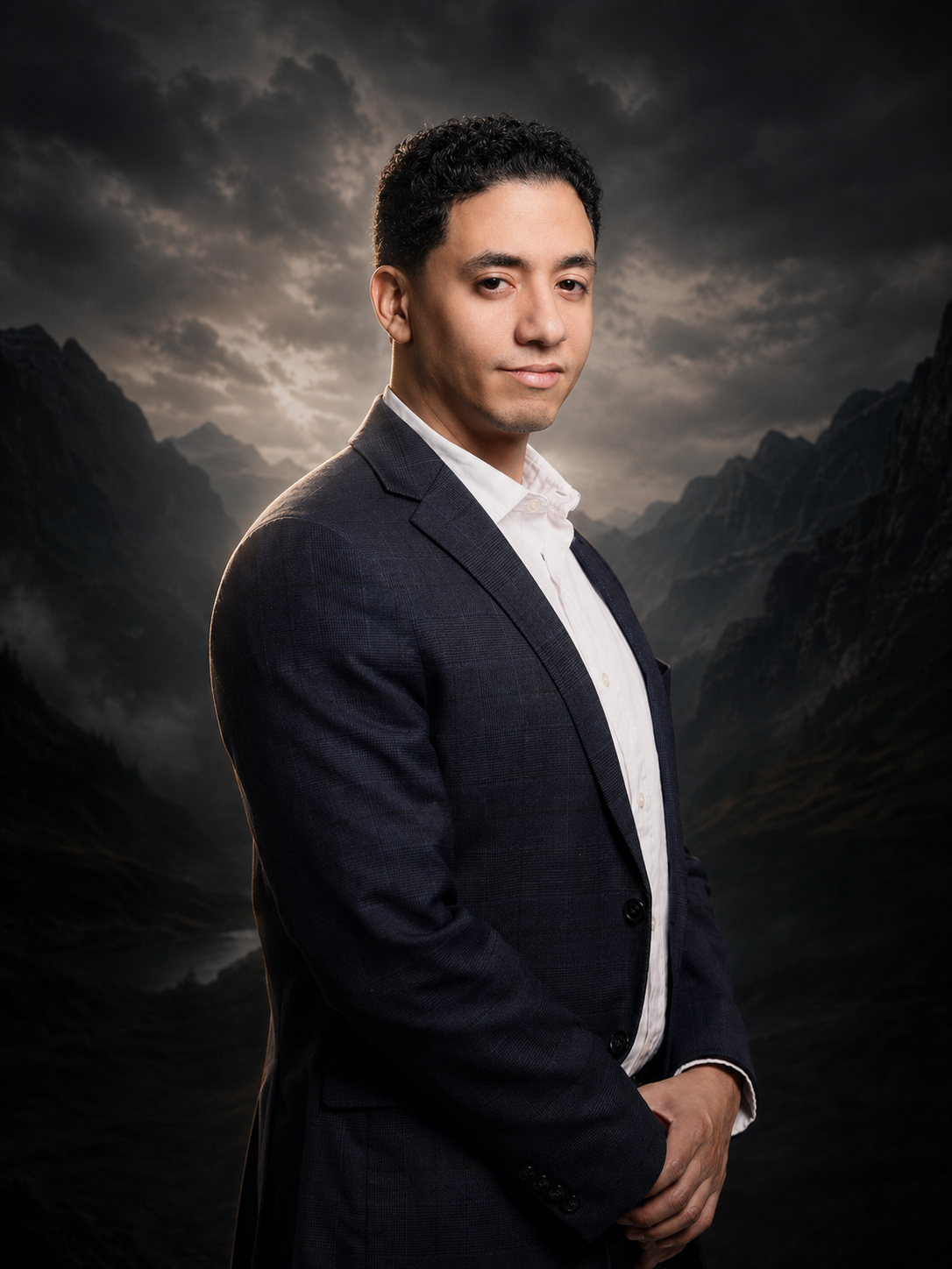 Portrait of Juan Santos, founder and engineer of Santos Automation